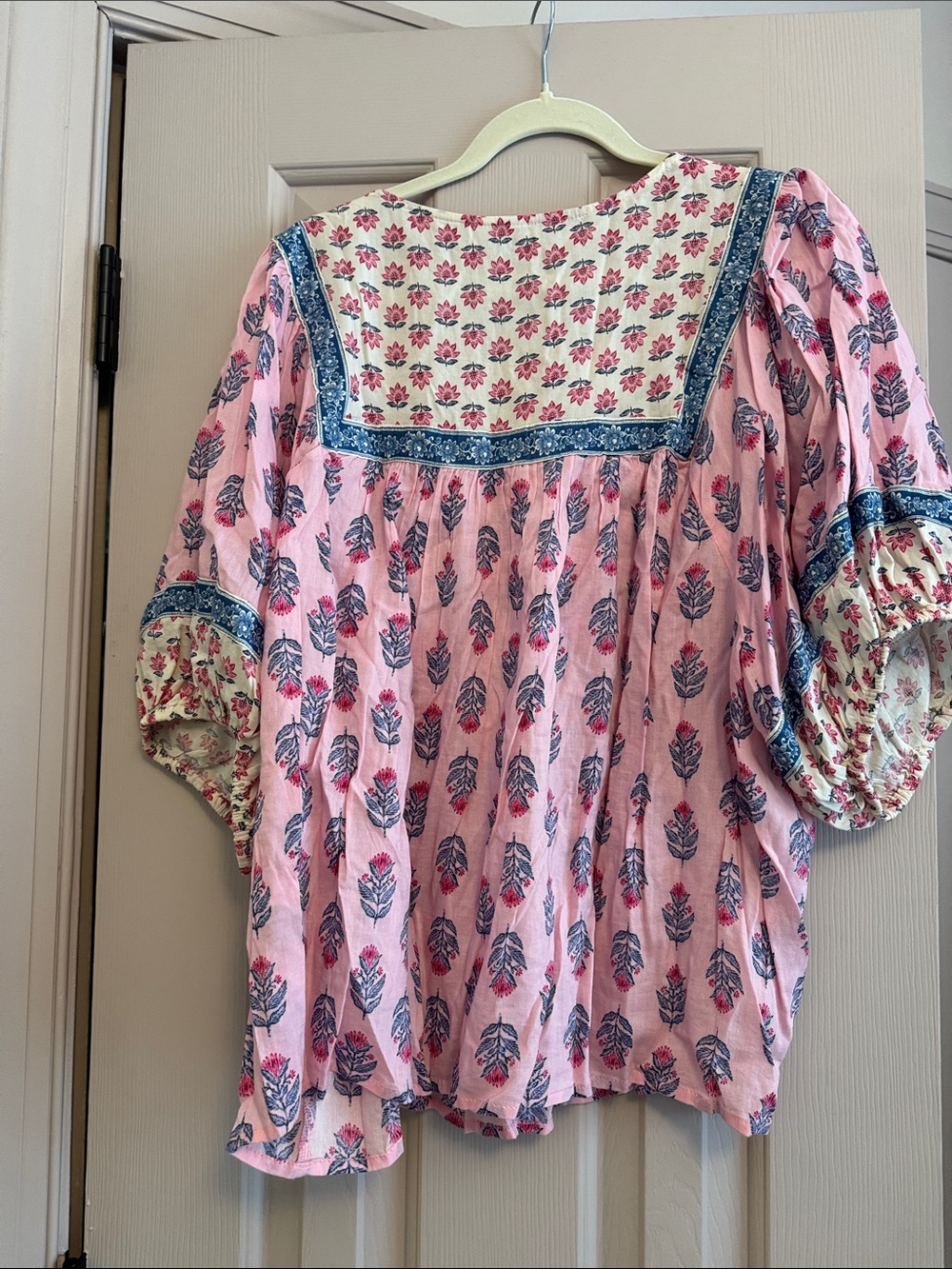 Women's Pink Floral Peasant Top with Blue Trim - Picture 4 of 5